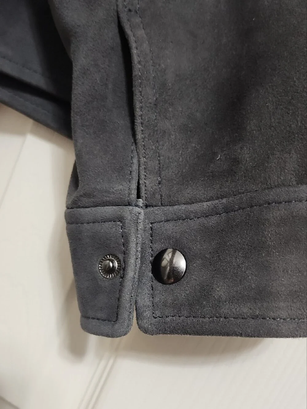 Banana Republic Men's Charcoal Gray Suede Shirt Jacket